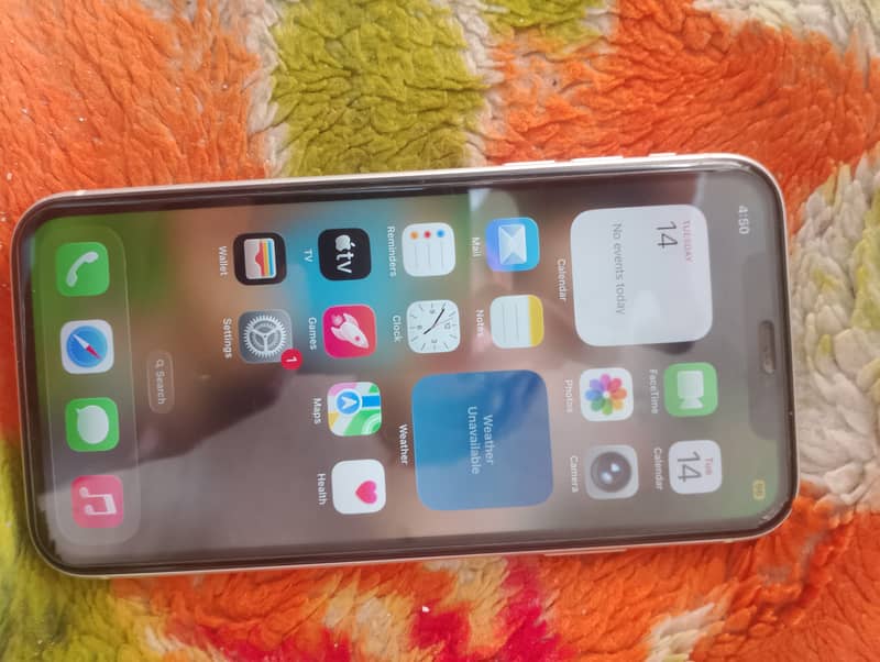 Apple iPhone 11 3