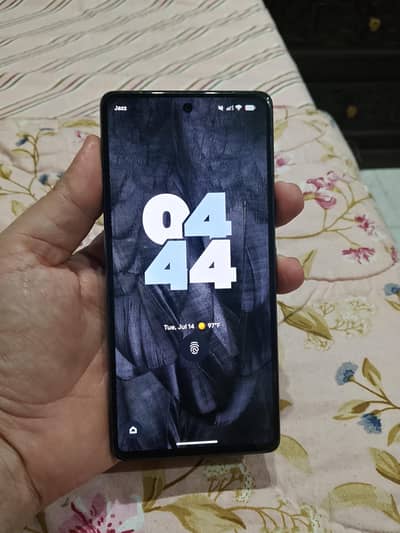 Google Pixel 7 With Google Charger