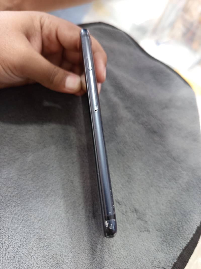Apple iPhone 7 1