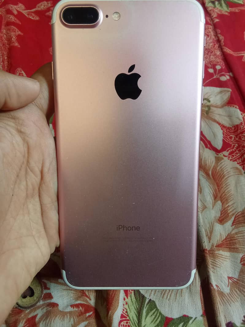 Apple iPhone 7 Plus 0