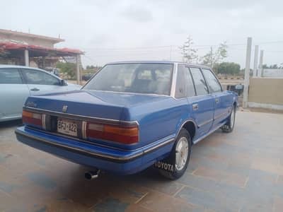 Toyota Crown 1987