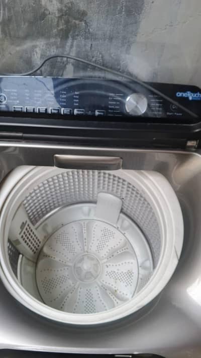 Haeir Automatic Washig machine 10/8 Condition