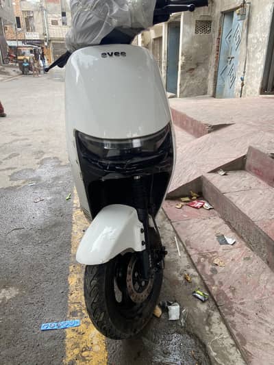 • EVE MITO PLUS ELECTRIC SCOTY