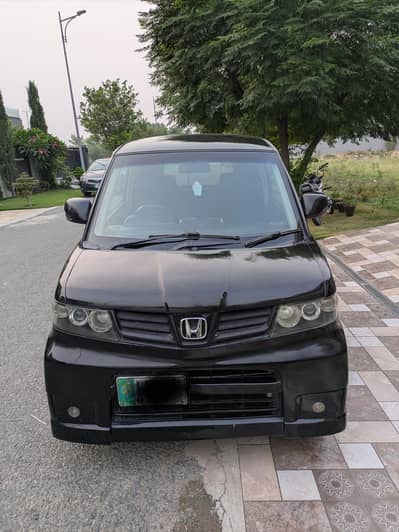 Honda Zest Spark 2010