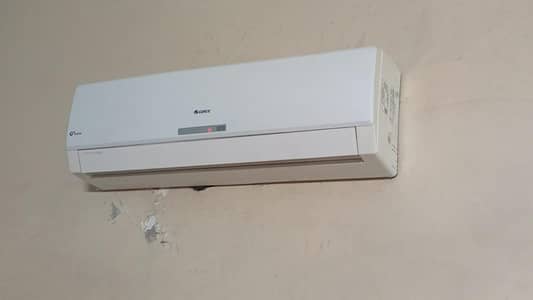 Gree G10 Inverter AC 1.5 Ton | 3 Saal Used | Excellent Condition