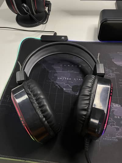 Gaming headphone rgb