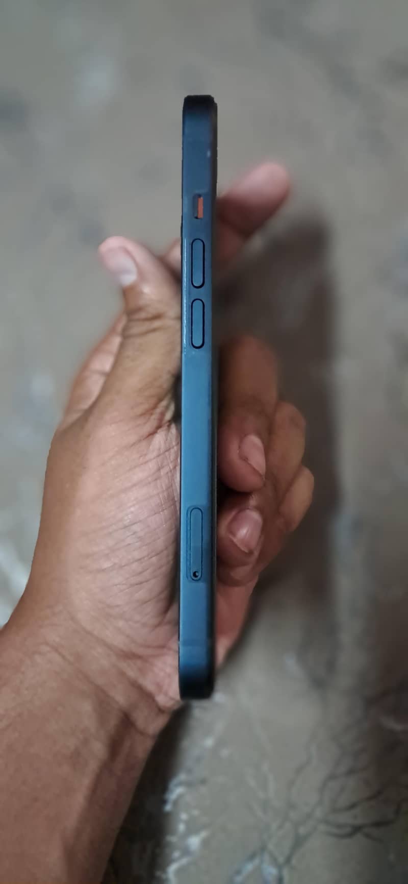 Apple iPhone 13 3