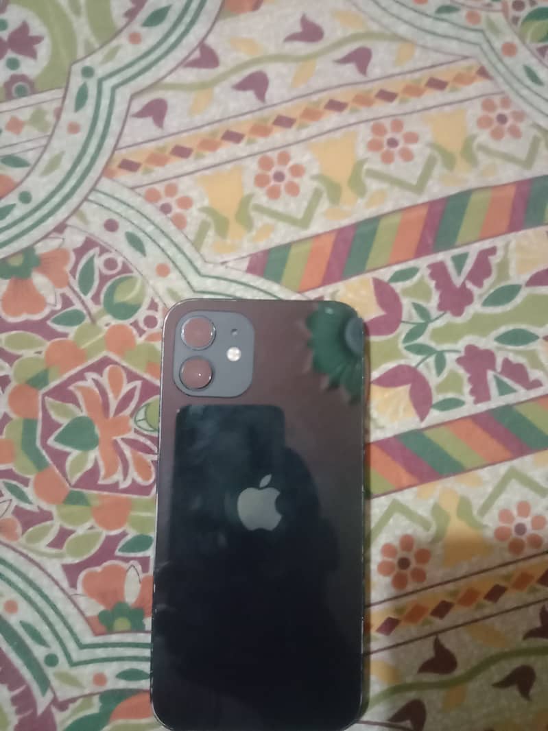 Apple iPhone 12 3