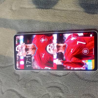Sharp Aquos Sense
