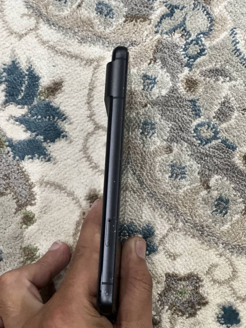 Google Pixel 8 4