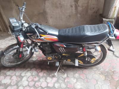 honda 125 black colour all ok