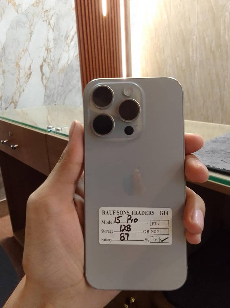 Apple iPhone 15 Pro 1