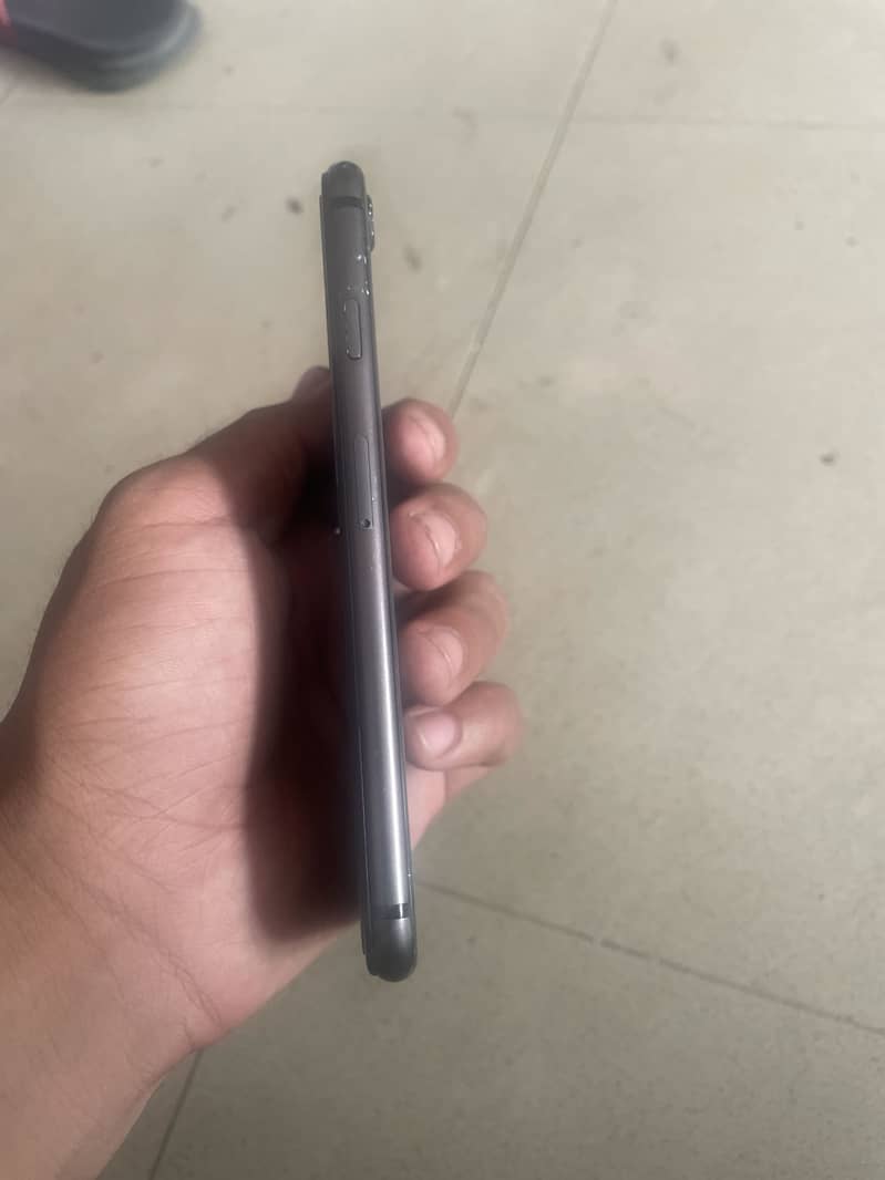 Apple iPhone 8 2