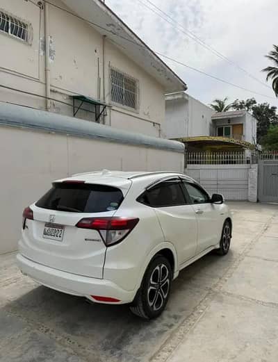 Honda Vezel 15/16 P White Z Package Original Condition