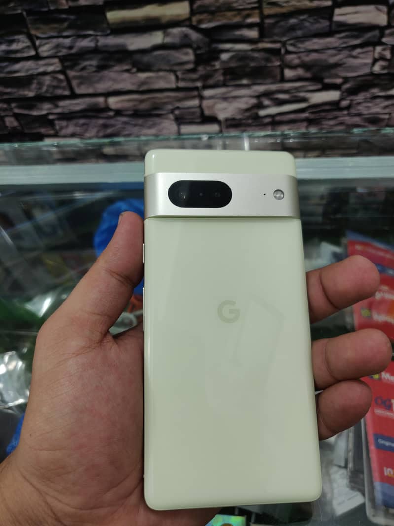 Google Pixel 7 3