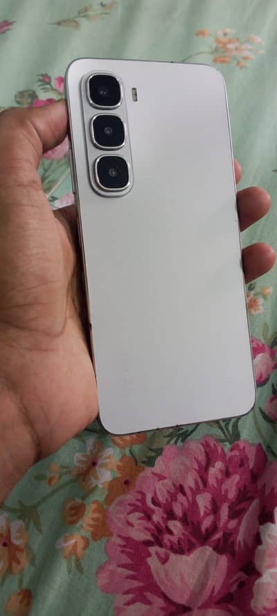 INFINIX HOT 60i