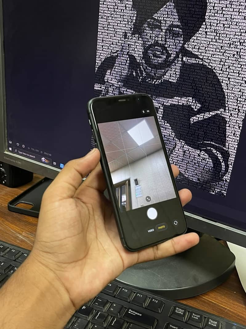 Apple iPhone 11 7
