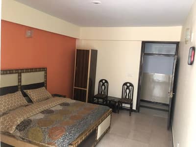 flat available for rent sanam chowk Razia complex