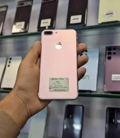 Apple iPhone 7 Plus 128GB My whatapp number 03-09-37-13-694
