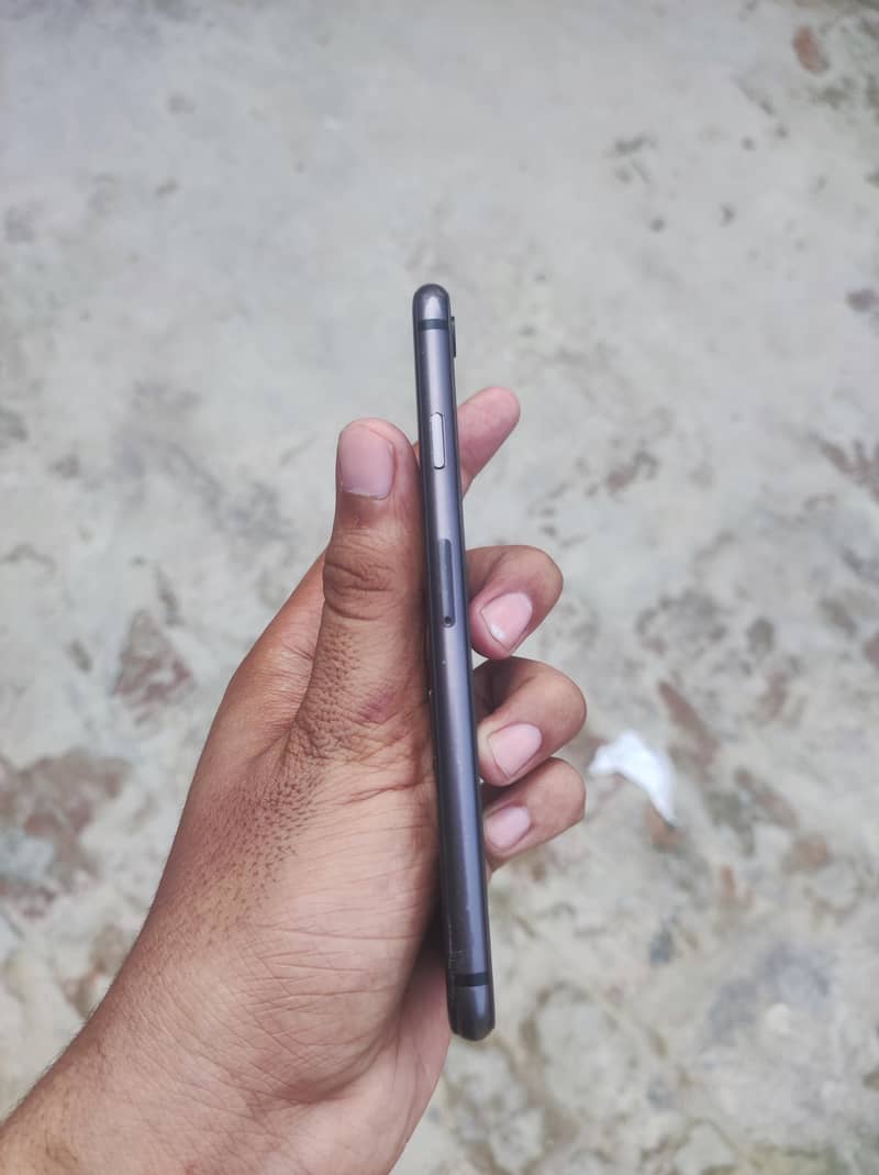 Apple iPhone 8 7