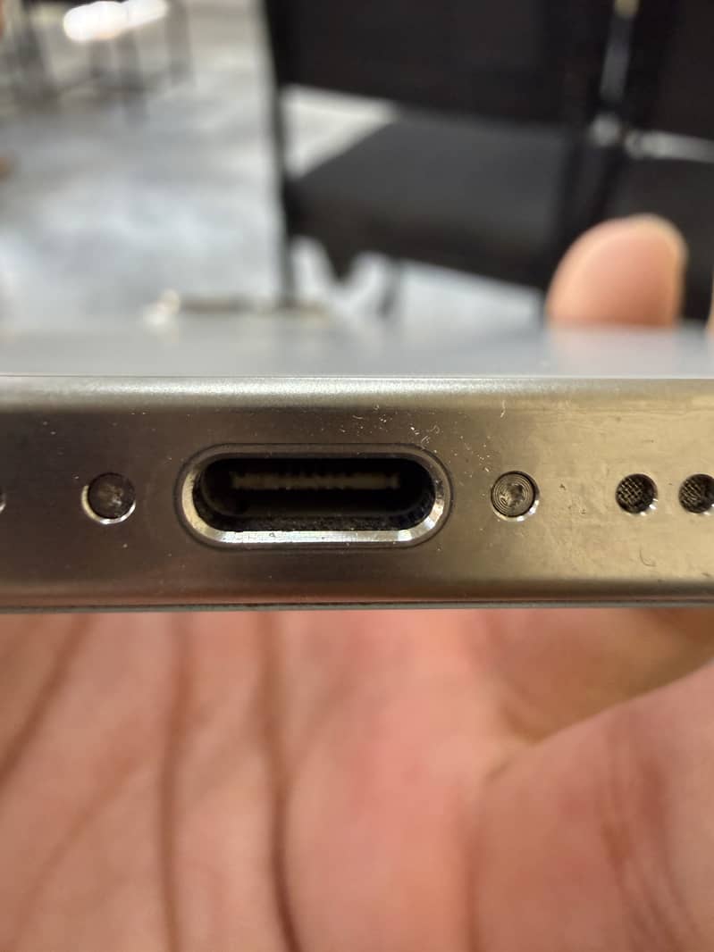 Iphone 15 pro max 3