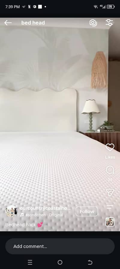 Queen size spring mint condition and diamond foam