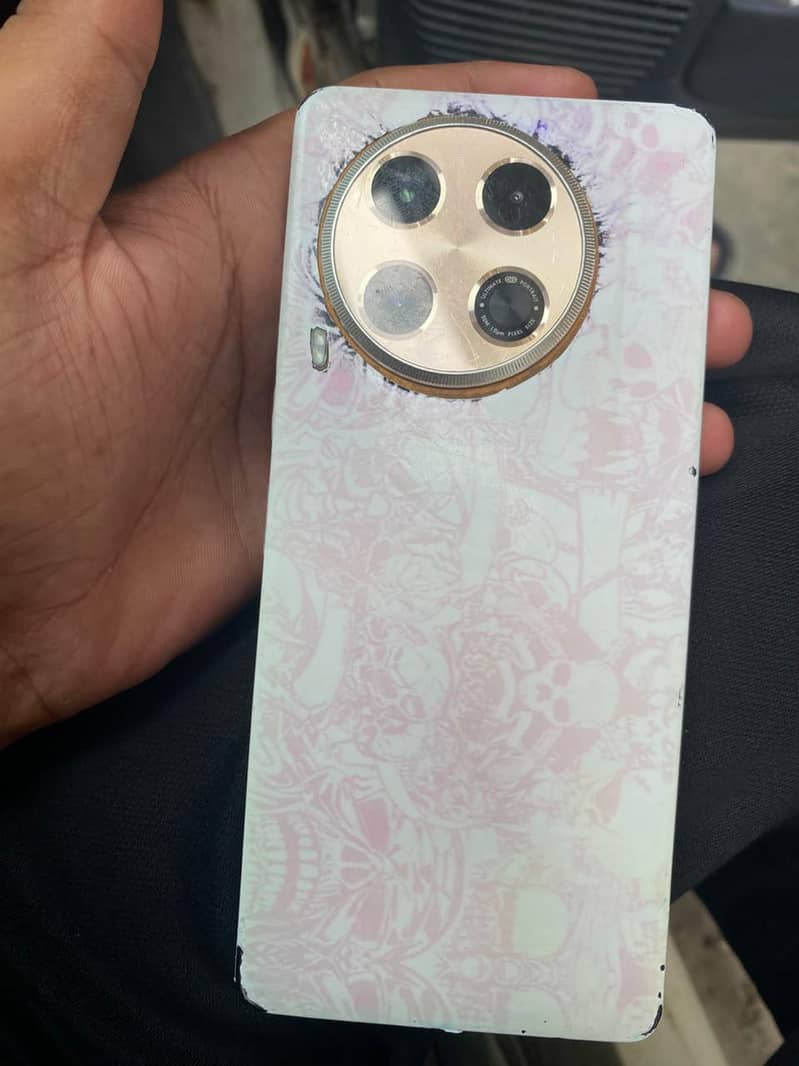 Tecno CAMON 30 6
