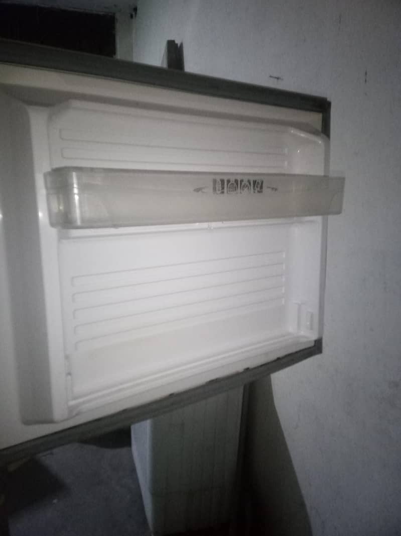 fridge 2 door reflection model 5