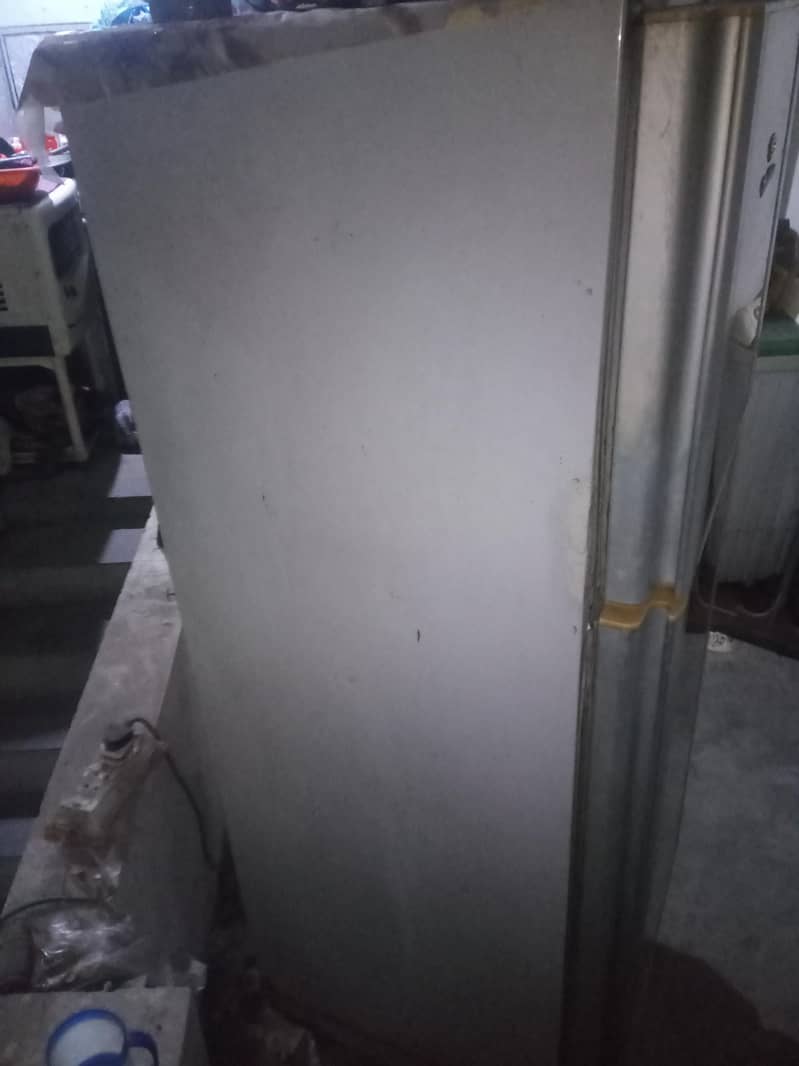 fridge 2 door reflection model 13