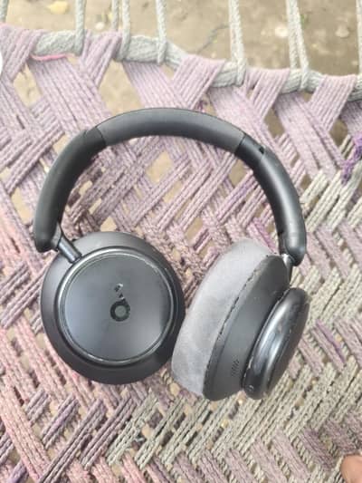Headphone
