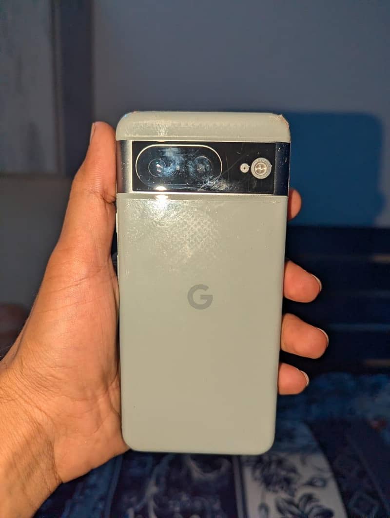 Google Pixel 8 1