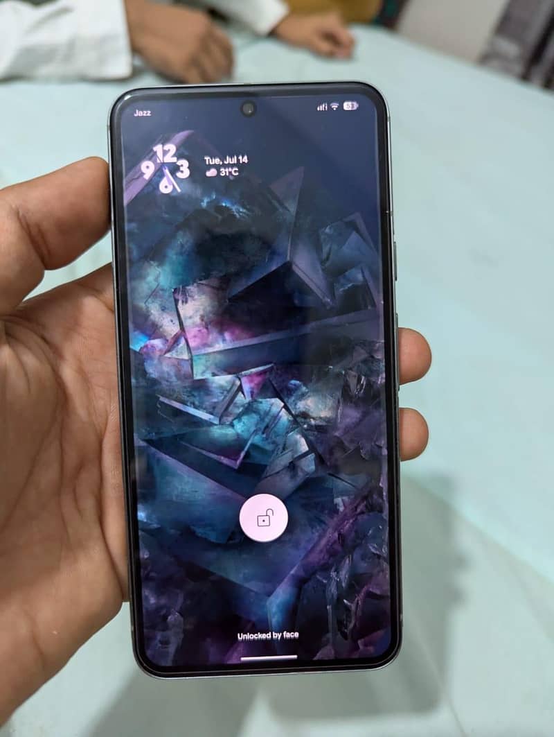 Google Pixel 8 2