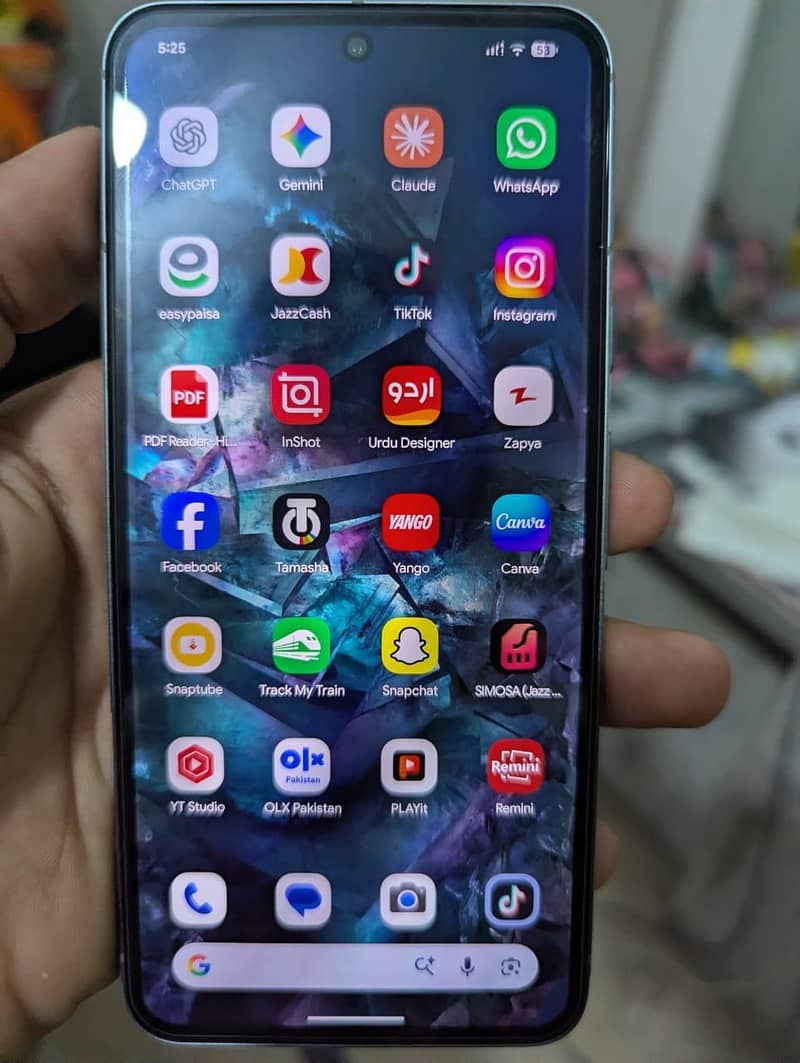 Google Pixel 8 3