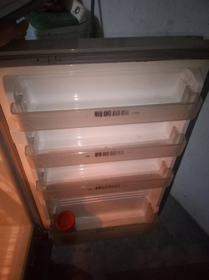 fridge double door reflection model 9