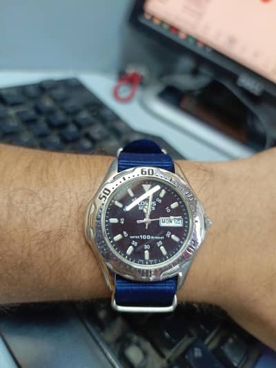 Lorus (Seiko) Sports 100 M water resistant