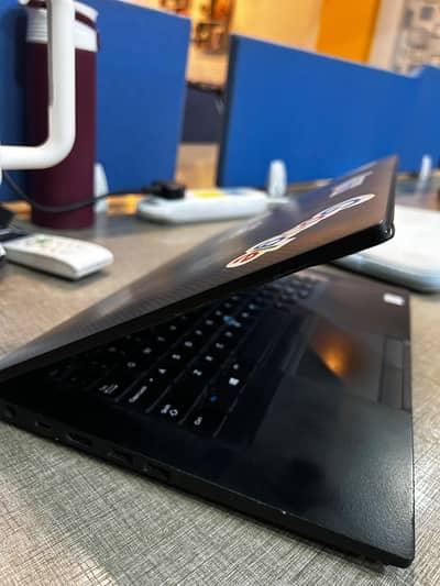 Dell Latitude 7490 Touch Screen - Core i5 7th Gen - 16GB - 256 GB SSD