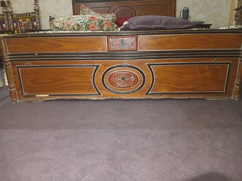 Bed, Side tabe and Dressing table 1