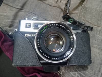 1960 version yashica electro
