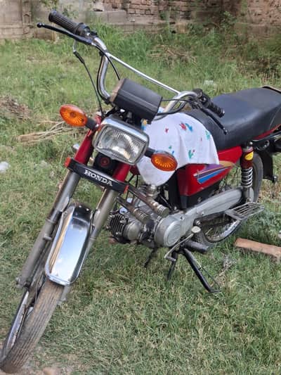 Honda CD 70 2006 Model – Good Condition (Sialkot Registered)