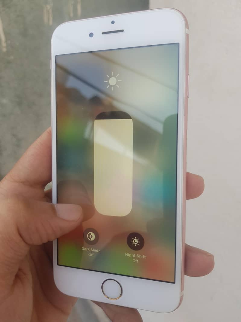 Apple iPhone 7 4