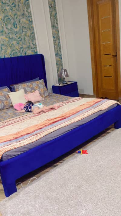 Bed side table dressing