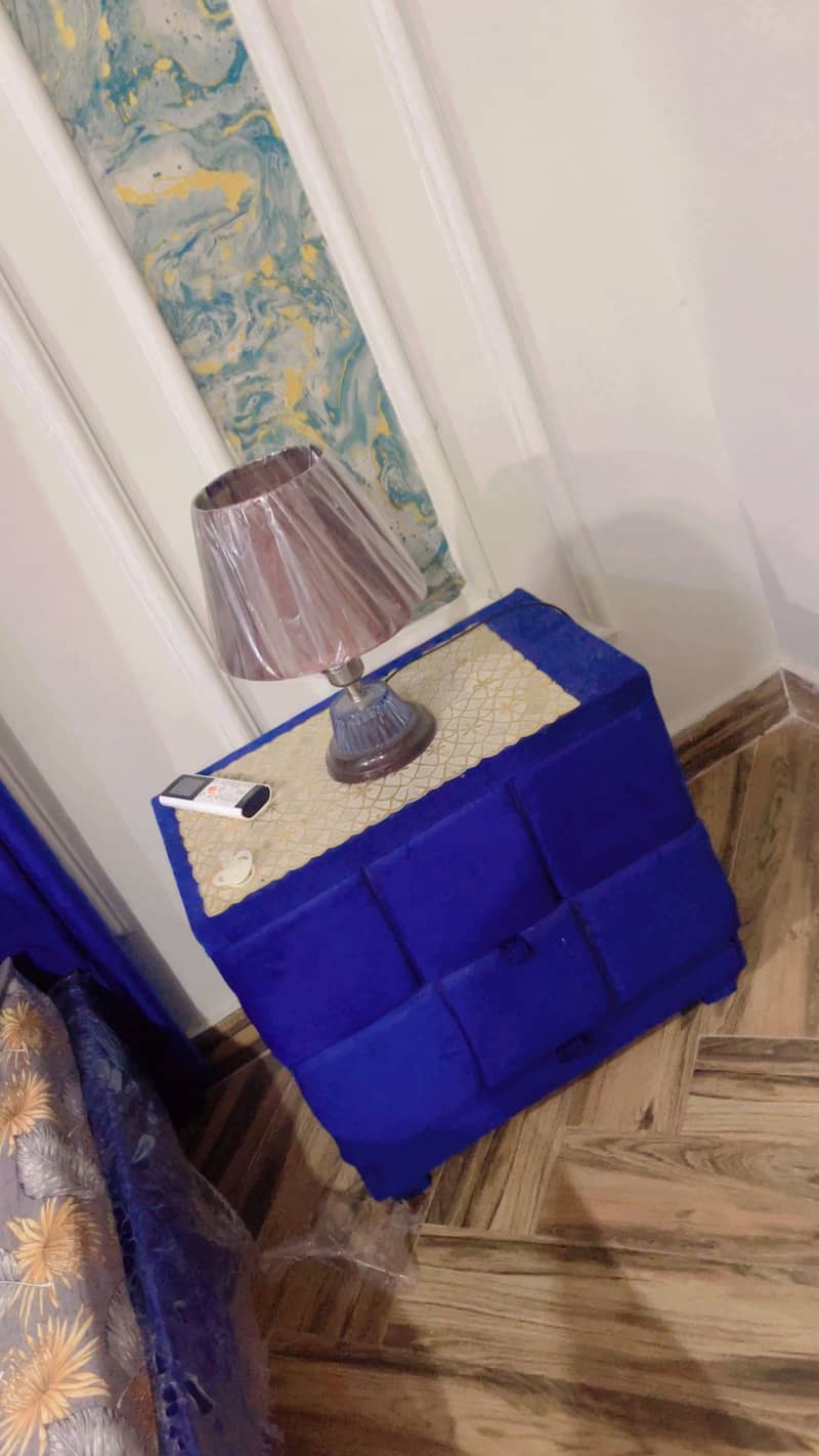 Bed side table dressing 2