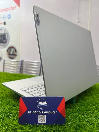 Lenovo YOGA Slim 7 i7 12th Gen OLED Touchscreen 14’’