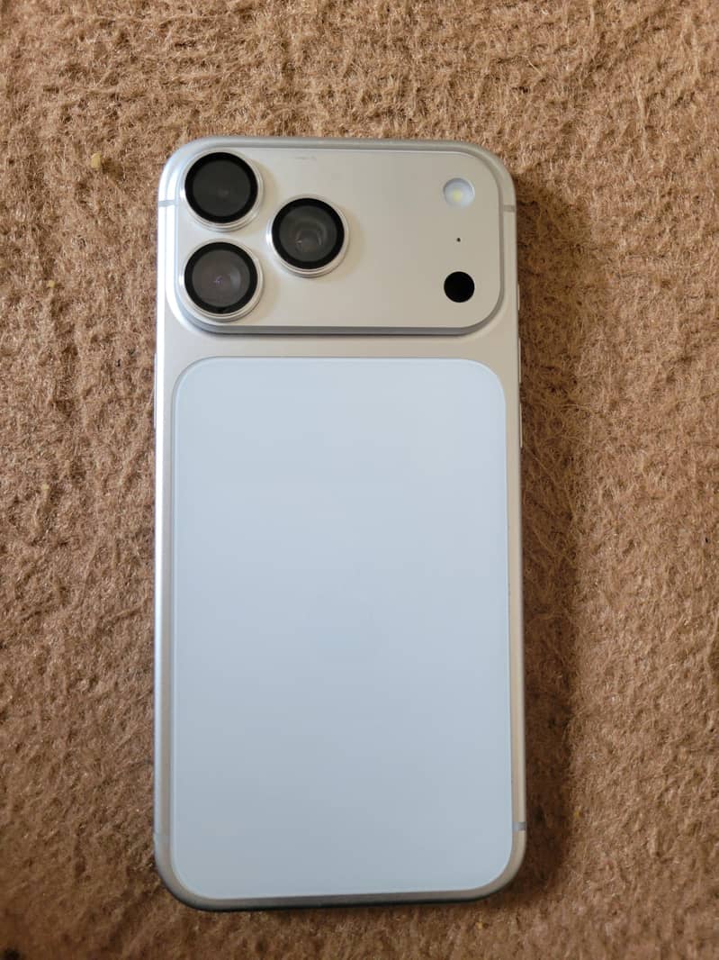 Apple iPhone 17 Pro Max 0