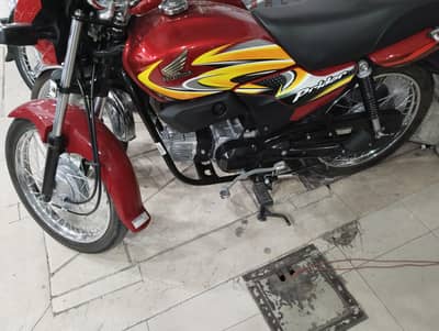 Honda pridor 100 cc geniun condition like new