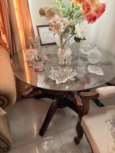 Round table