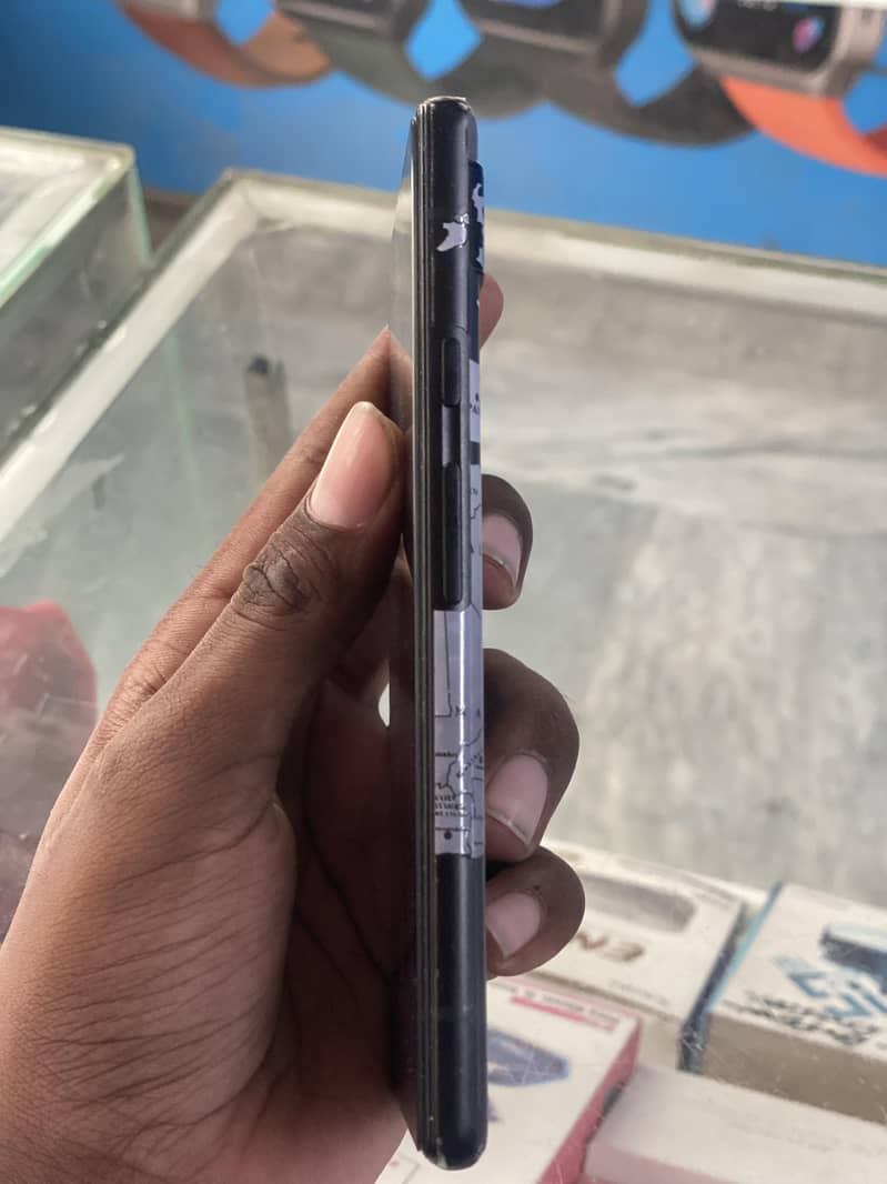 Google Pixel 6a 4