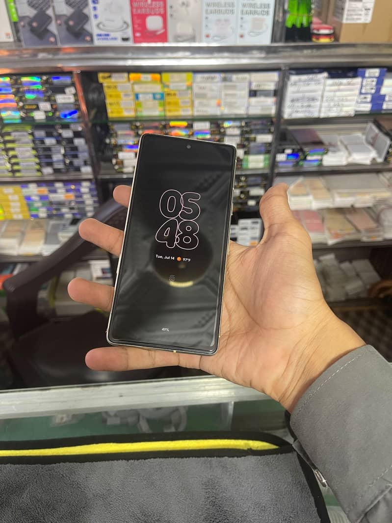 Google Pixel 7 9