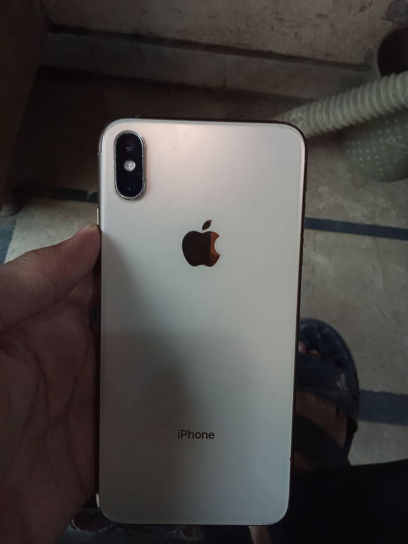 Apple iPhone XS Max 5