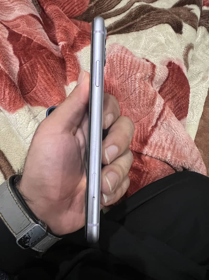 Apple iPhone 11 2